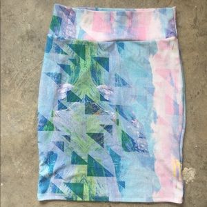 Lularoe M Cassie pastel geometric print